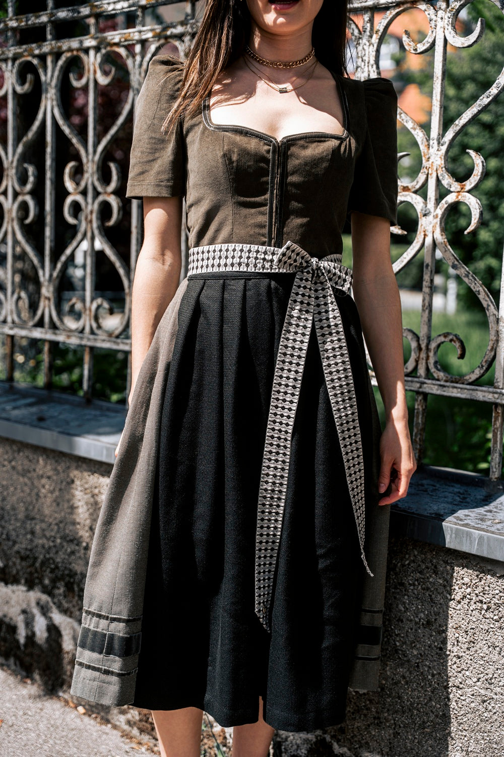 Dirndl Amalie, Rocklänge 75cm