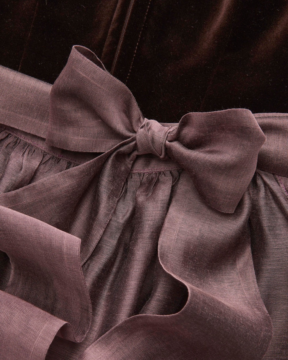 Dirndl Clara mit 2 Schürzen