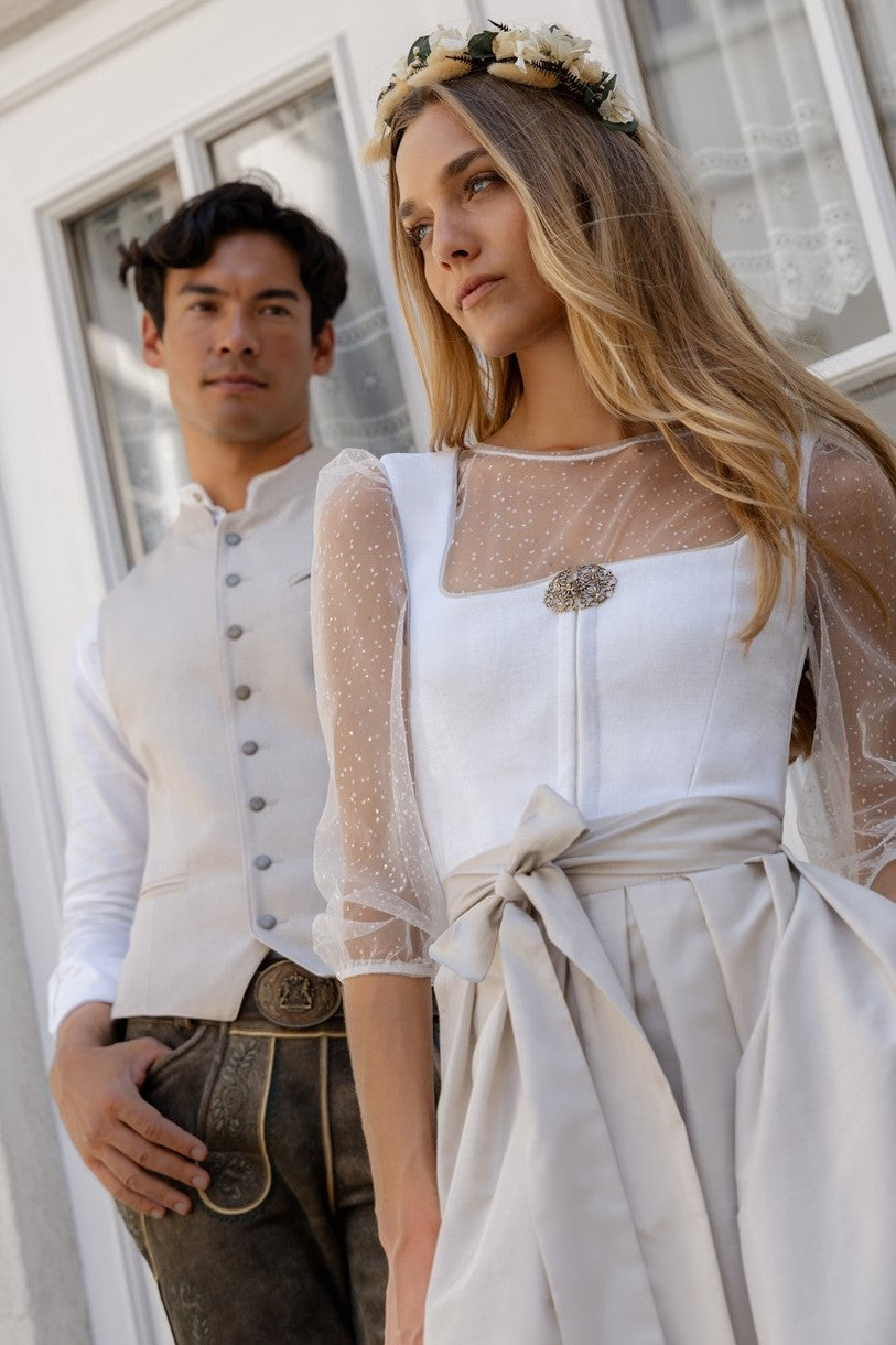 Dirndl Luise mit abnehmbarem Flügelarm