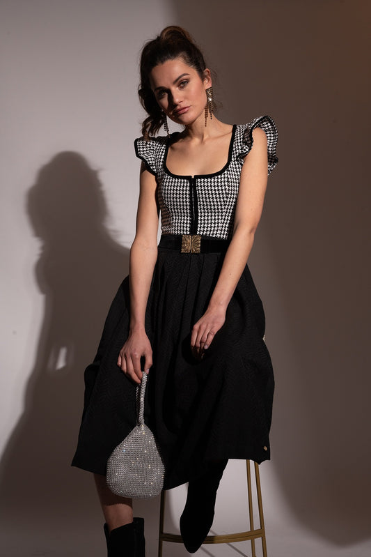 Dirndl Cleo mit abnehmbarem Flügelarm